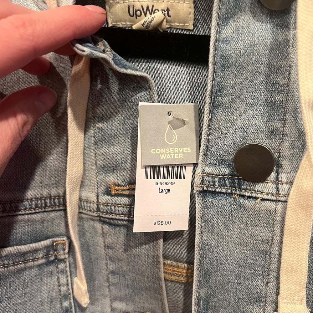 NWT (L) UPWEST STRETCHY HOODED DENIM CROPPED JACKET - Picture 2 of 3